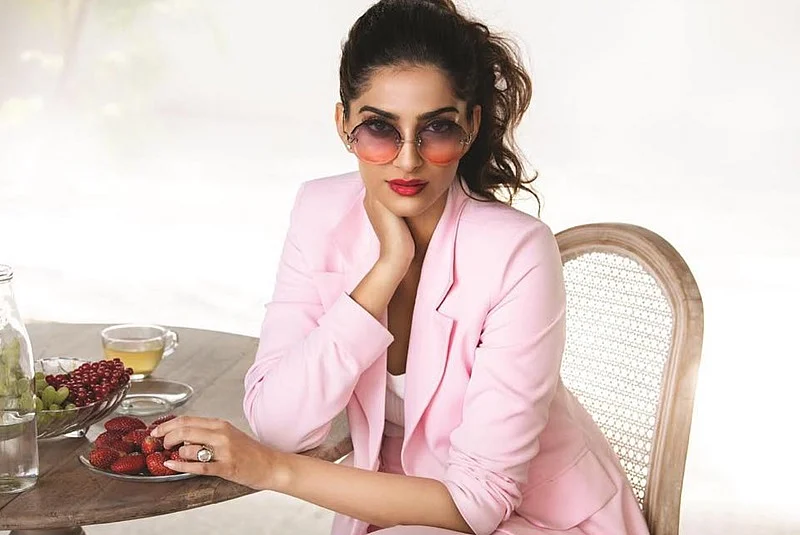 World Health Day 2019: 10 Hot Bollywood celebs who are vegan