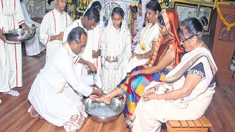 Indore: Feet washing ceremony held in churches on Maundy Thursday