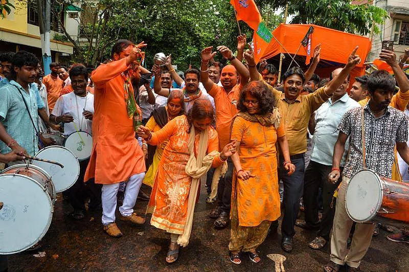 This is how Modi supporters celebrated his landslide victory in India