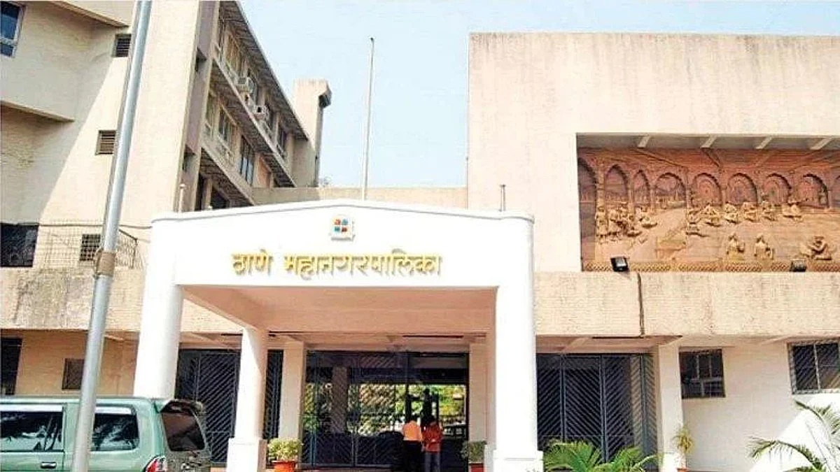 ठाणे महापालिकेच्या केवळ दिवा प्रभागामध्येच एका नगरसेवकाची वाढ कशी झाली?