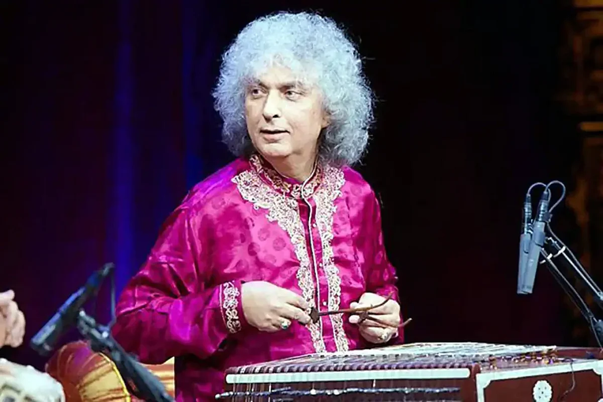 प्रसिद्ध संतूरवादक पंडित शिवकुमार शर्मा यांचे हृदयविकाराच्या झटक्याने निधन