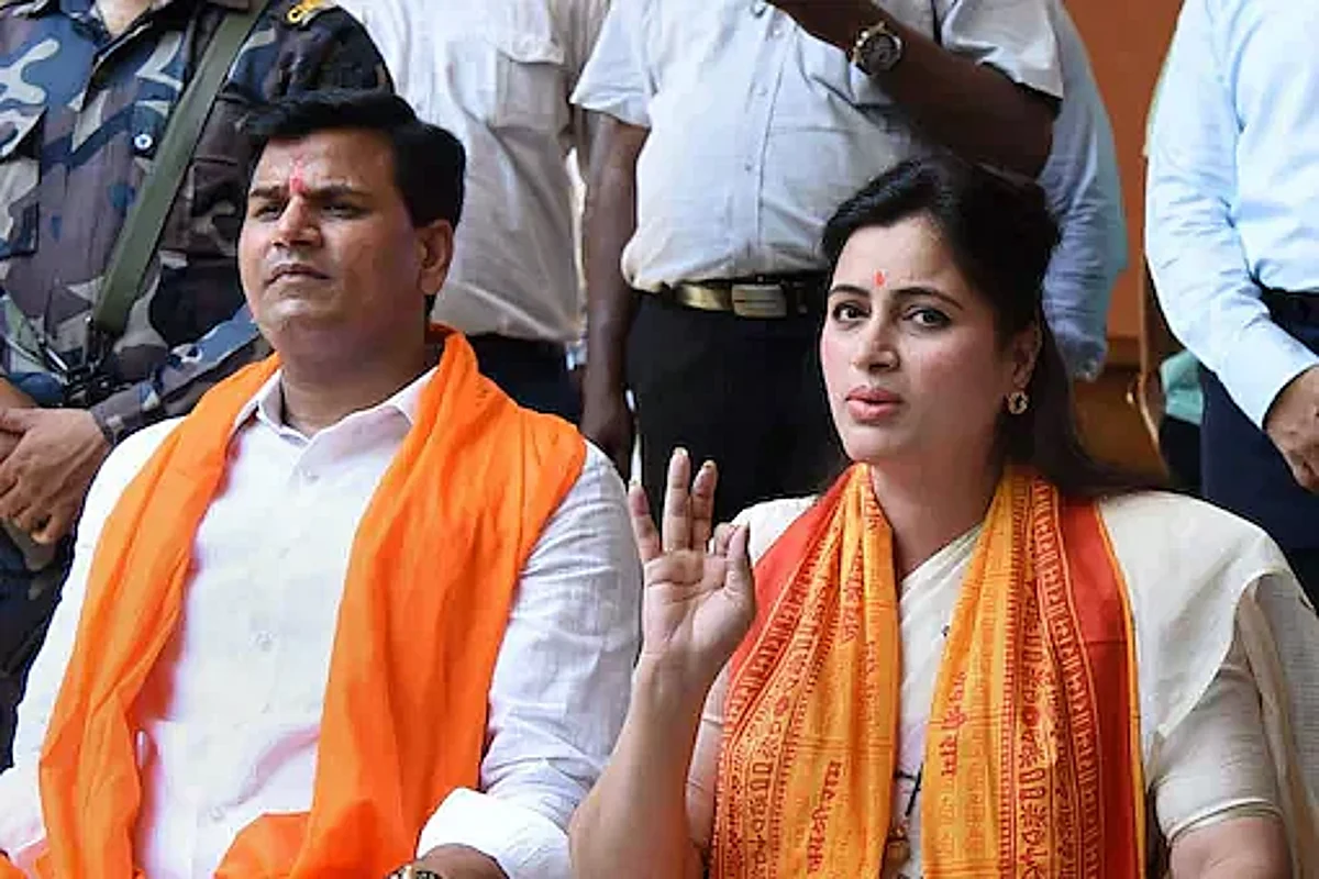 राणा दाम्पत्याने न्यायालयाने जामीन मंजूर करताना घातलेल्या अटींचा भंग केल्यानेअडचणी वाढल्या