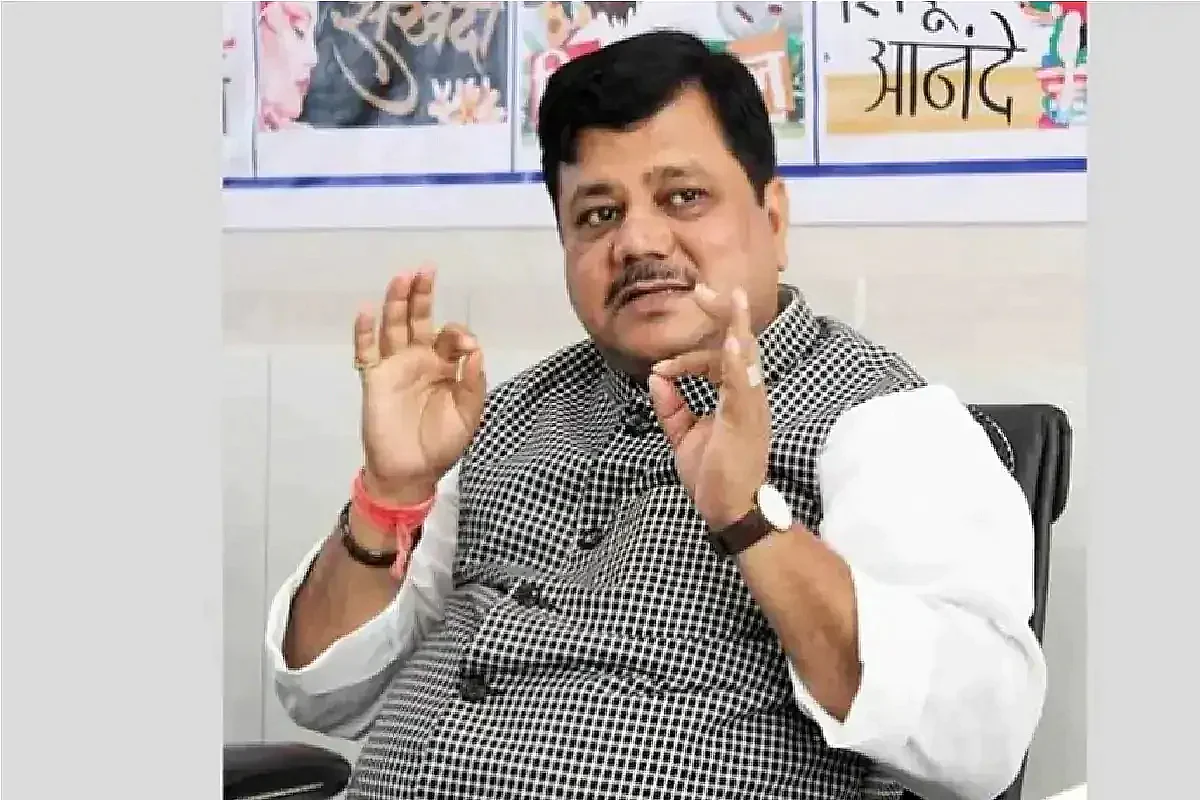 पत्रकारांच्या प्रश्नांकडे सरकारचे दुर्लक्ष ;
प्रवीण दरेकर