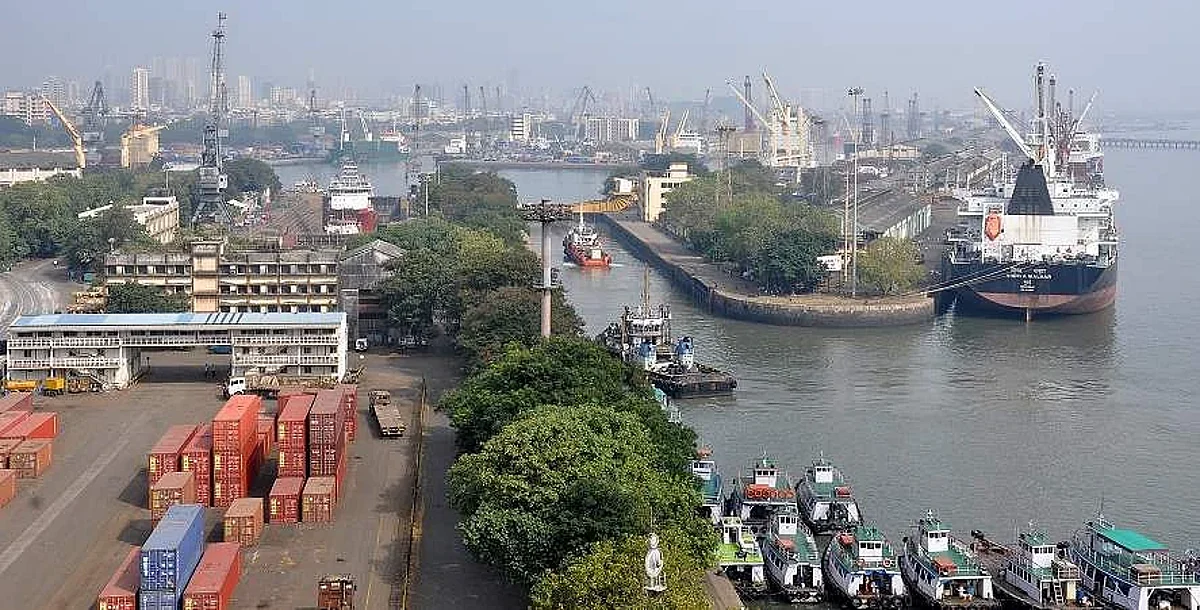 मोरा- भाऊचा धक्का सागरी मार्गावरील प्रवासी वाहतूक तिकिट महागणार