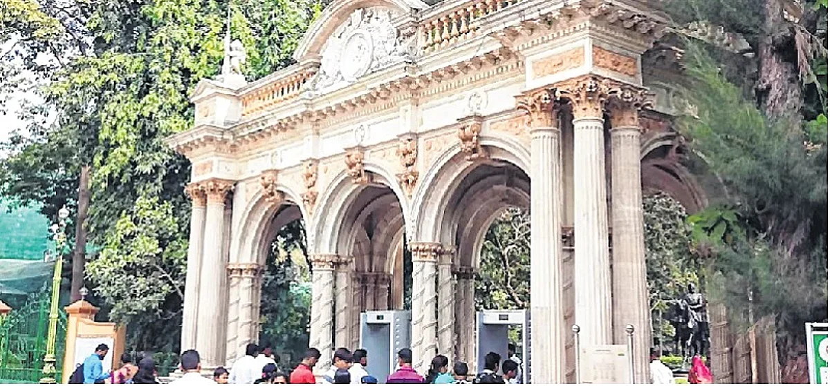 राणी बागेतील चिता, वाघ, कोल्हा हे महिन्याला ३,३०० किलो मांस, मांसळी फस्त करतात