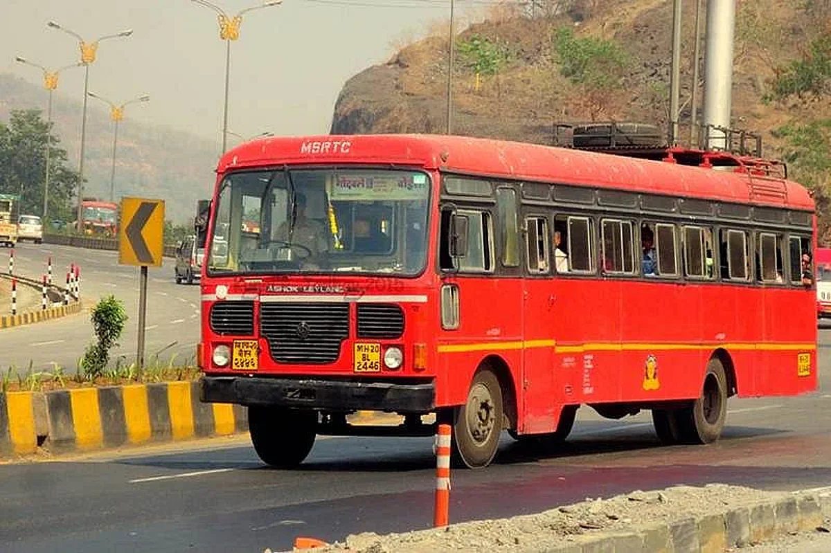 एसटीच्या ताफ्यात वर्षअखेरीस ४ हजार नव्या बसगाड्या दाखल होणार