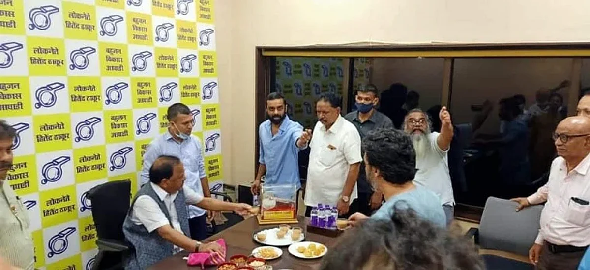 भाजप नेत्यांची हितेंद्र ठाकूरांसोबत तीन तास चर्चा