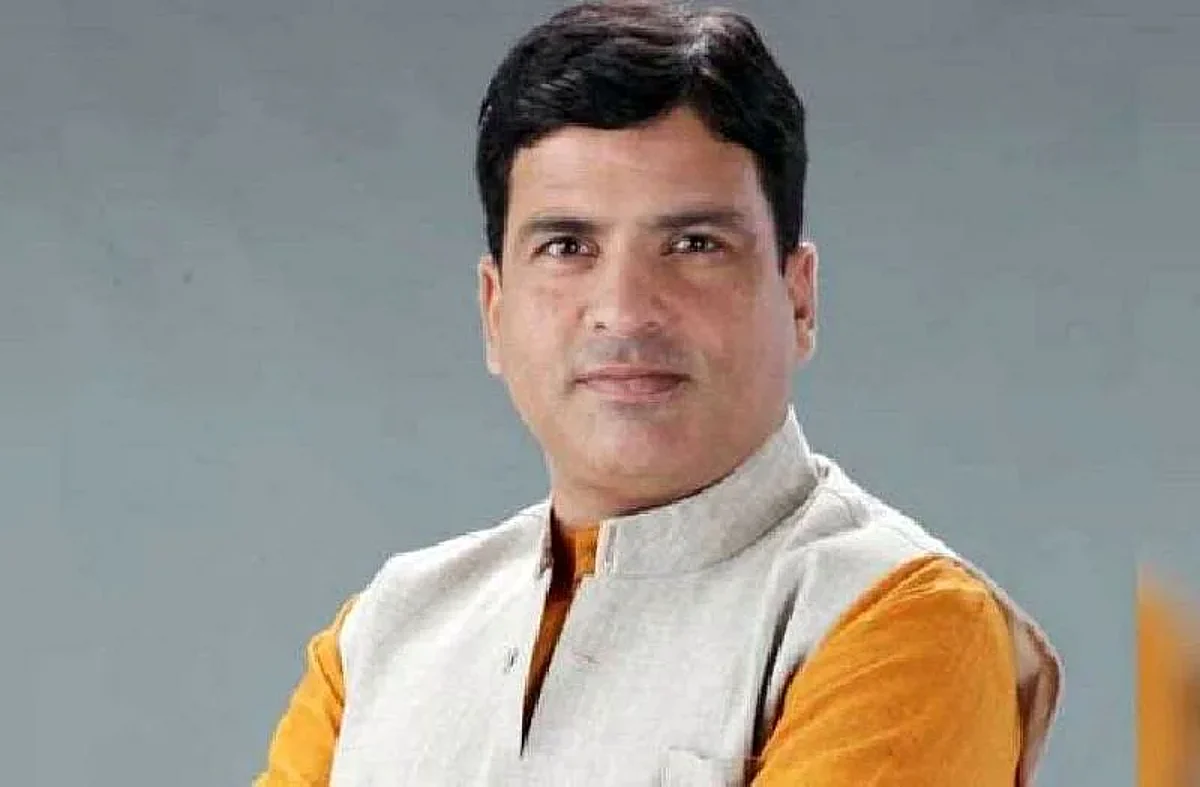 सरकारमधील काही मंत्री कमिशनची मागणी करतात; आमदार आशिष जैस्वाल