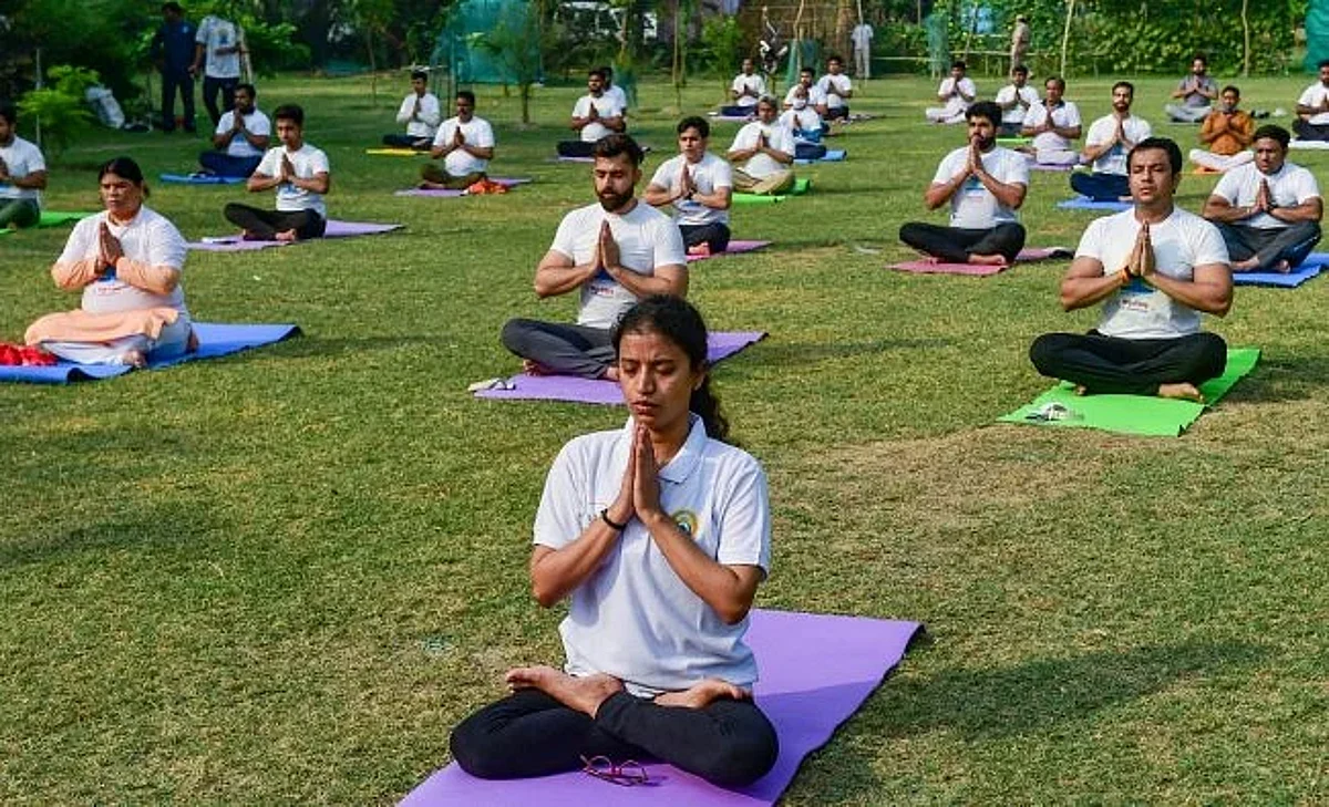 एमआयटी विद्यापीठात आंतरराष्ट्रीय योगा दिन साजरा