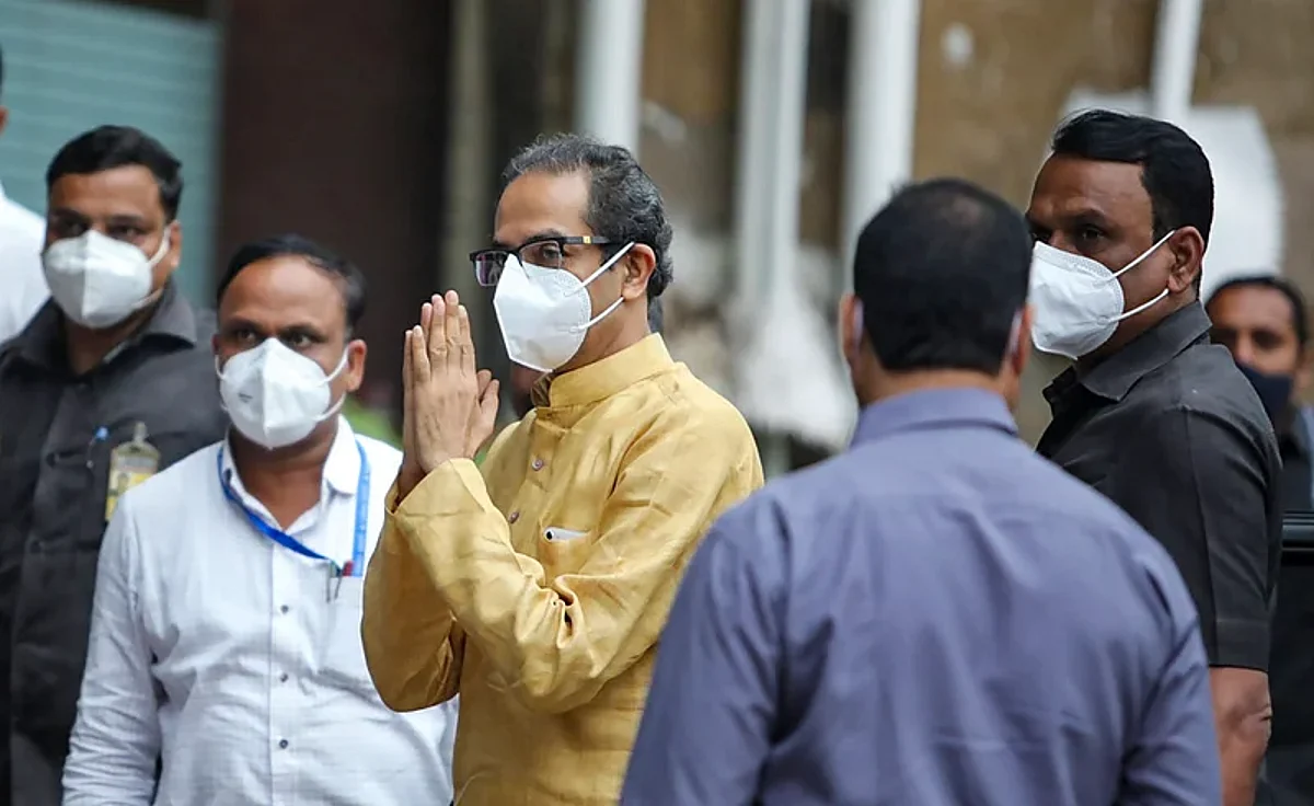 गेल्या अडीच वर्षात तुम्ही केलेल्या सहकार्याबद्दल धन्यवाद, असे का म्हणाले उद्धव ठाकरे ?