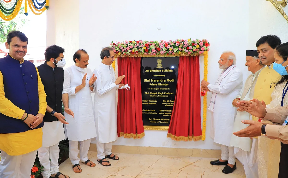 राज्यपालांनी मोदींसमोर वाचला माविआ विरोधातील तक्रारींचा पाढा, म्हणाले ‘मोदी है...