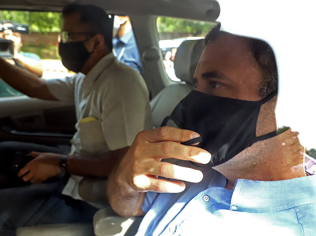सोनियांना श्वसन मार्गात फंगल इन्फेक्शन, राहुल गांधींनी ईडीकडे मागितली सवलत