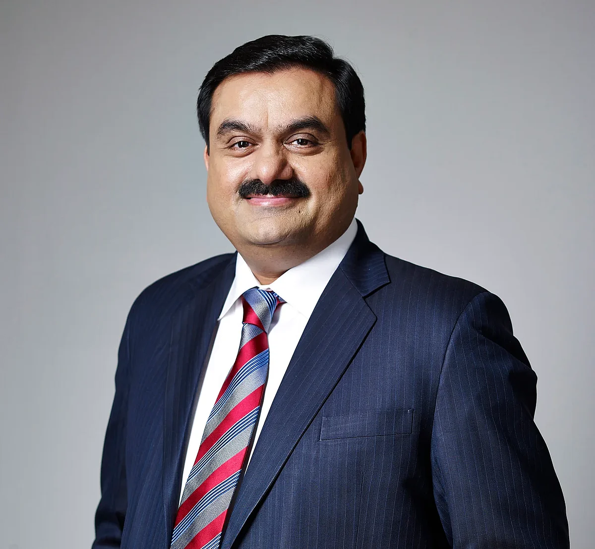 बिल गेट्सला मागे टाकत गौतम अदानी बनले जगातील चौथ्या क्रमांकाचे श्रीमंत व्यक्ती