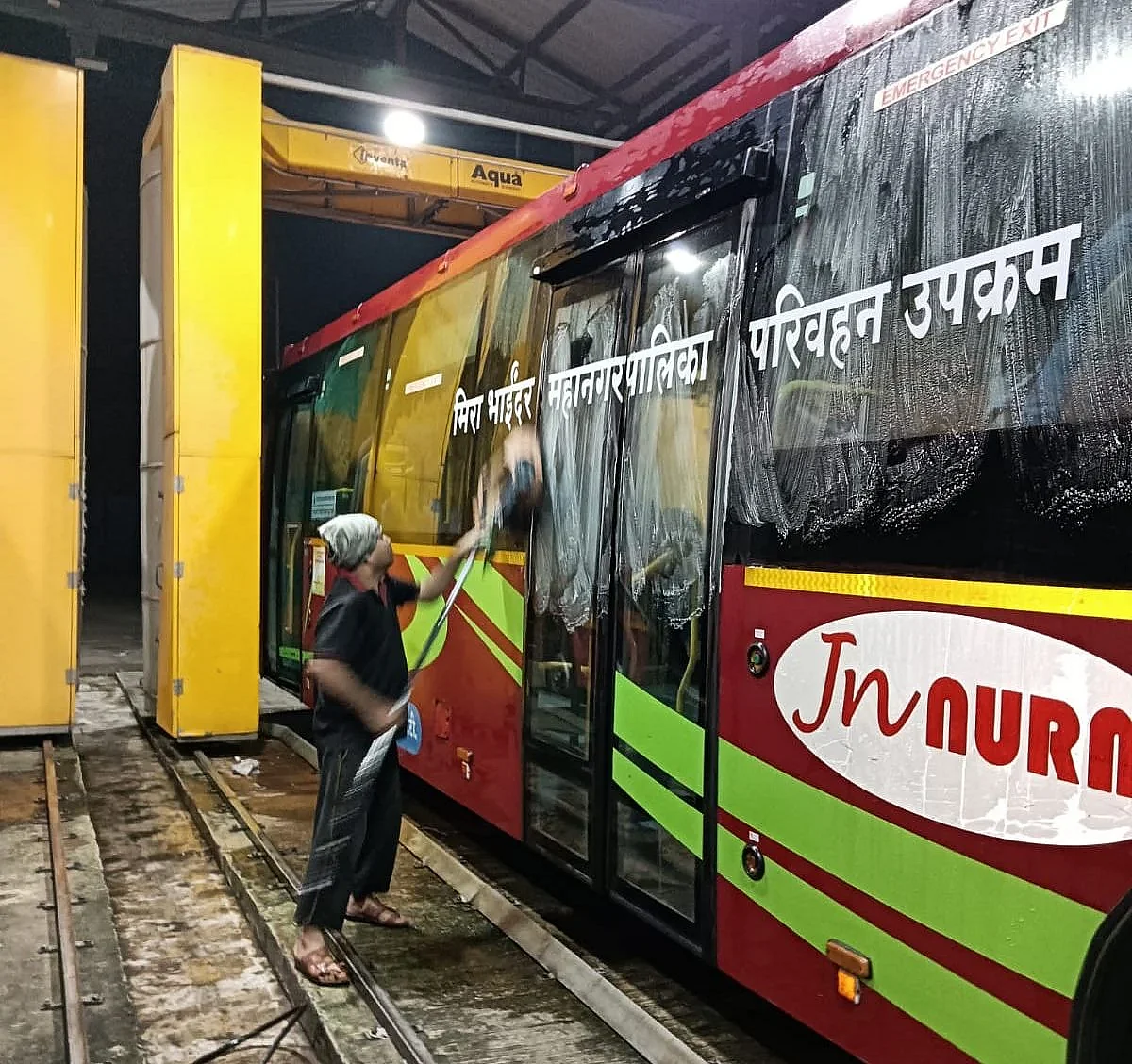 पर्यटनाला चालना देण्यासाठी शहरात इलेक्ट्रिक बस धावणार