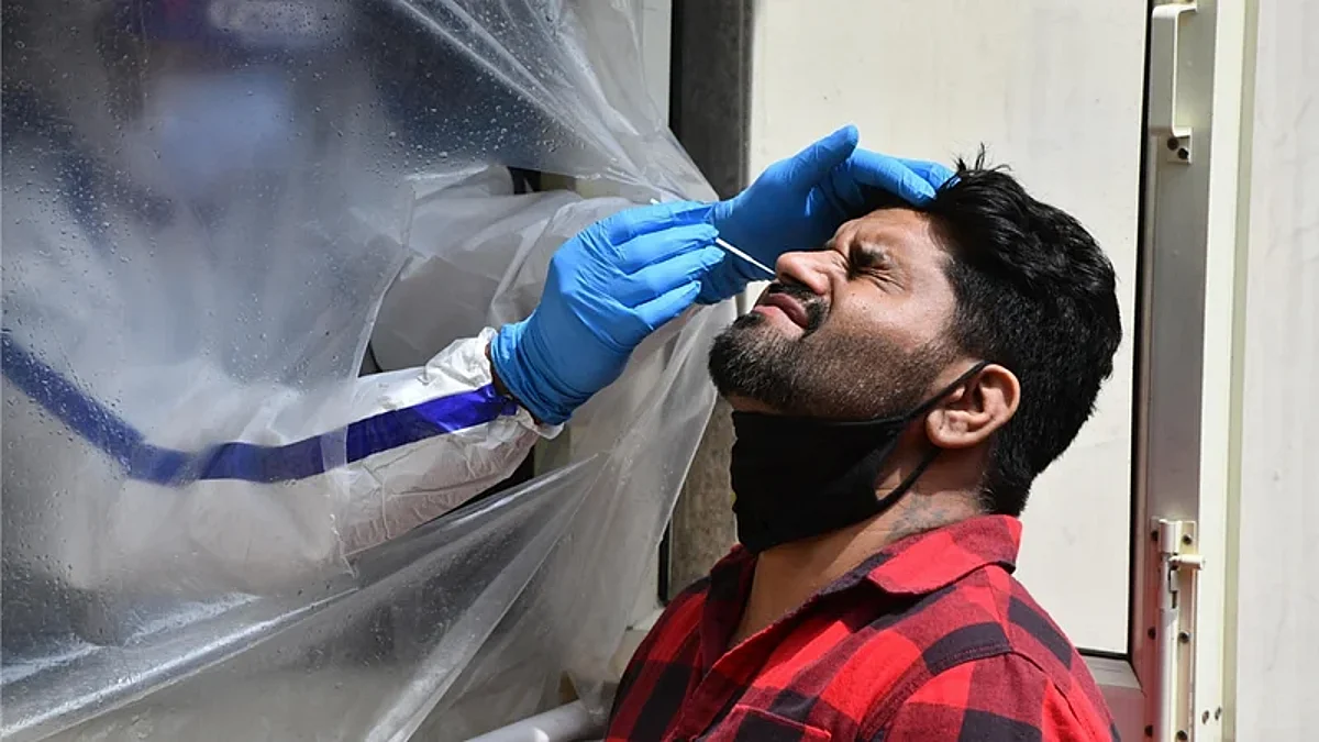 नवा व्हेरिएंट मुंबईच्या वेशीवर ठाण्यात ‘एक्सबीबी’च्या दोन रुग्णांची नोंद, राज्यात १८ रुग्ण