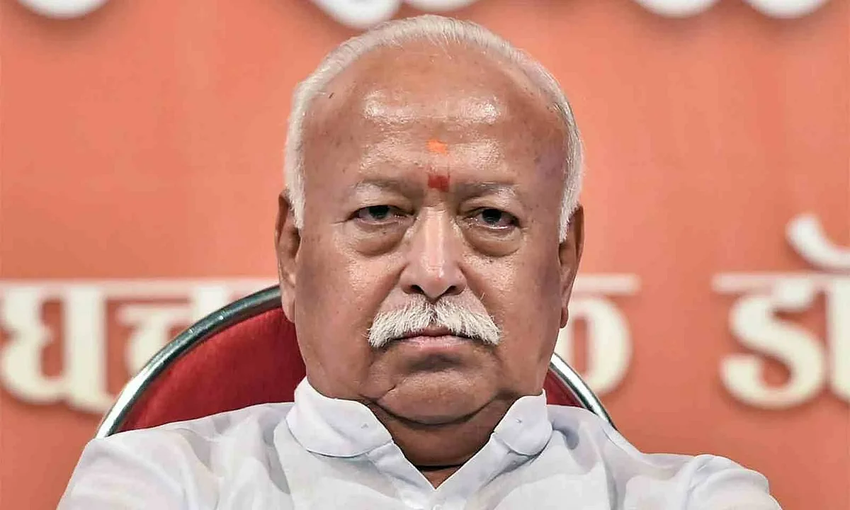 लोकसंख्या वाढवण्याचे काम प्राणीदेखील करतात,मोहन भागवत यांच्या वक्तव्यावरून वाद