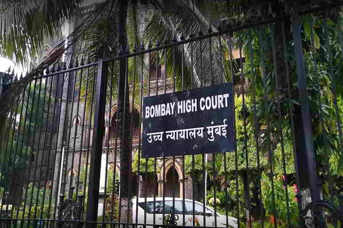नेत्यांनी फोटो बॅनर लावण्यापासून कार्यकर्त्यांना रोखले, तरच अनधिकृत होर्डिंग्जवर आळा बसेल - उच्च न्यायालय
