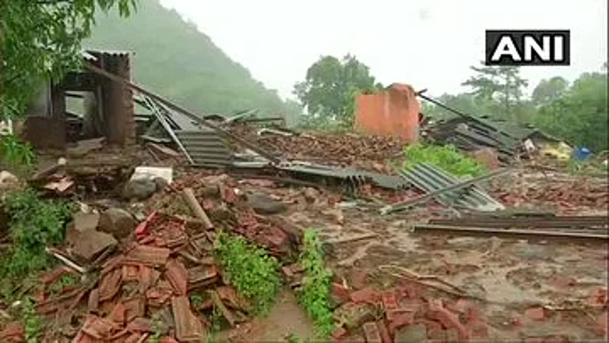 संभाव्य भूस्खलन रोखण्यासाठी आपत्ती निवारण व्यवस्थापनाचा आराखडा तयार करावा, जिल्हा प्रशासनाचे निर्देश
