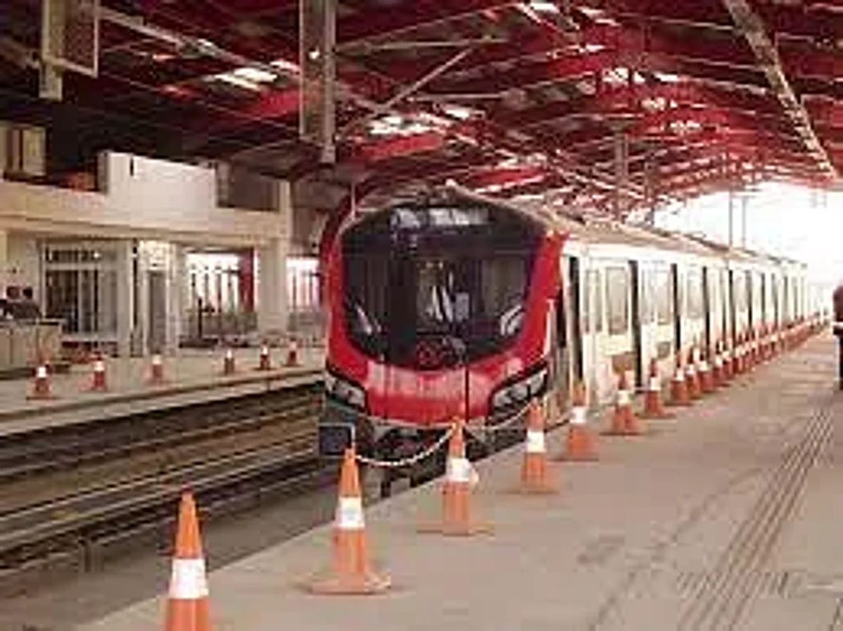नवी मुंबई मेट्रोचा शुभारंभ १५ ऑगस्टला होणार