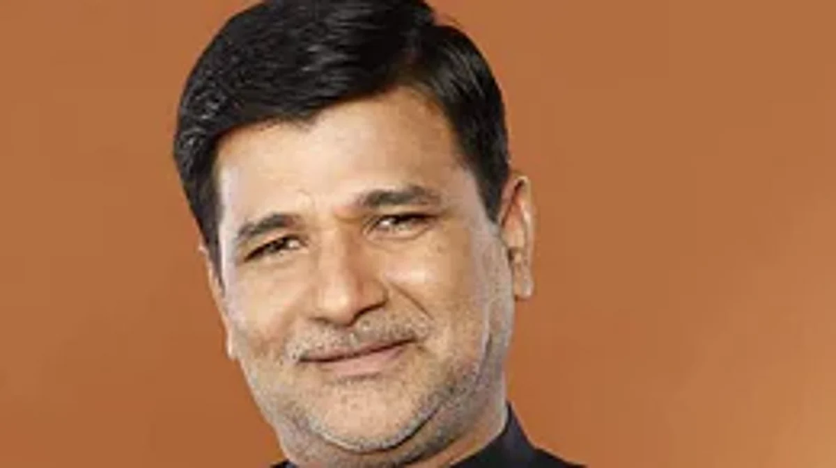 विनायक मेटे अनंतात विलीन; मुख्यमंत्री शिंदे, उपमुख्यमंत्री फडणवीसांसह नेत्यांची उपस्थित