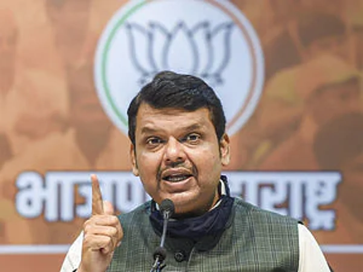 सगळ्याच गोष्टी उघडपणे सांगता येत नाही, पोटनिवडणूक माघारीबद्दल फडणवीसांचे वक्तव्य