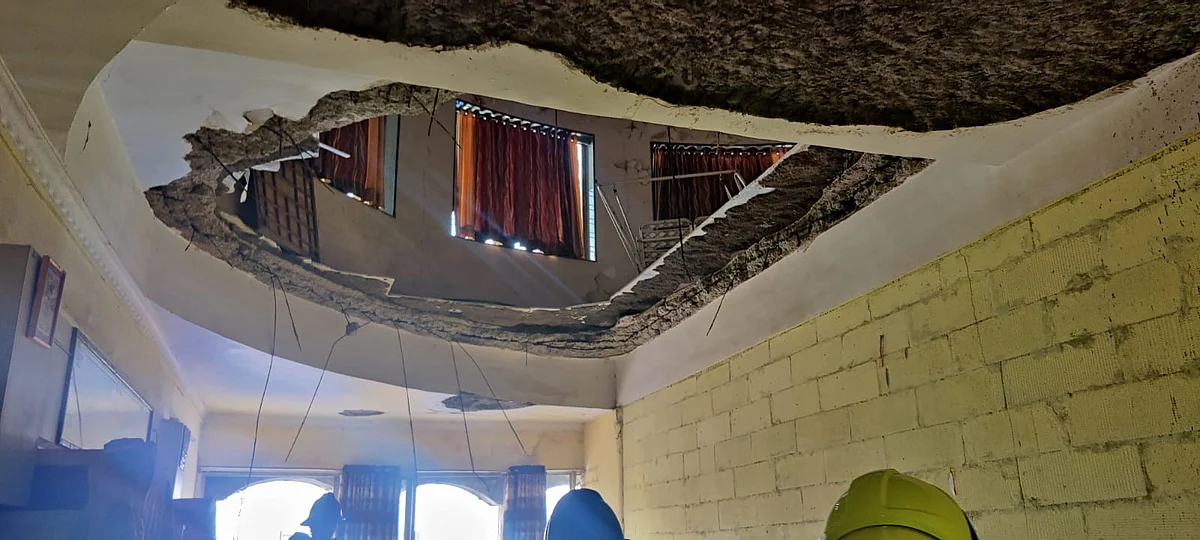 धोकादायक इमारतीची दुरुस्ती करतांना स्लॅब कोसळल्याने मजुराचा जागीच मृत्यू