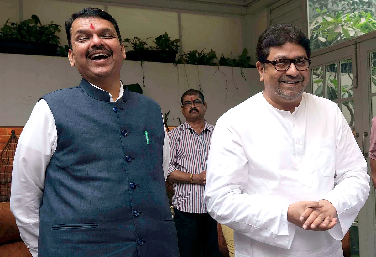 मनसे - भाजप बैठकी वाढल्या ; भाजप प्रदेशाध्यक्ष चंद्रशेखर बावनकुळेंनी घेतली राज ठाकरे यांची भेट