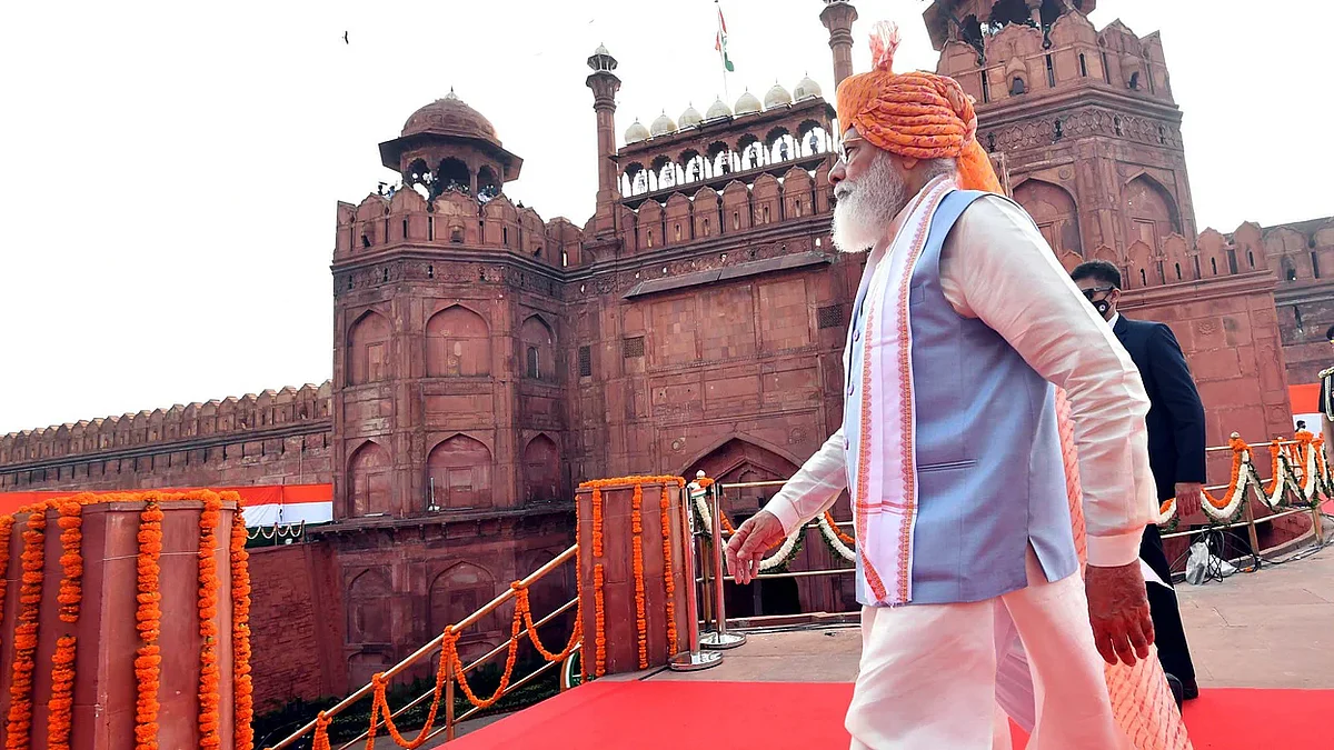 पंतप्रधान नरेंद्र मोदी यांनी स्वातंत्र्यदिनी लाल किल्ल्यावरून केला राष्ट्रकुलमधील कामगिरीचा गौरव