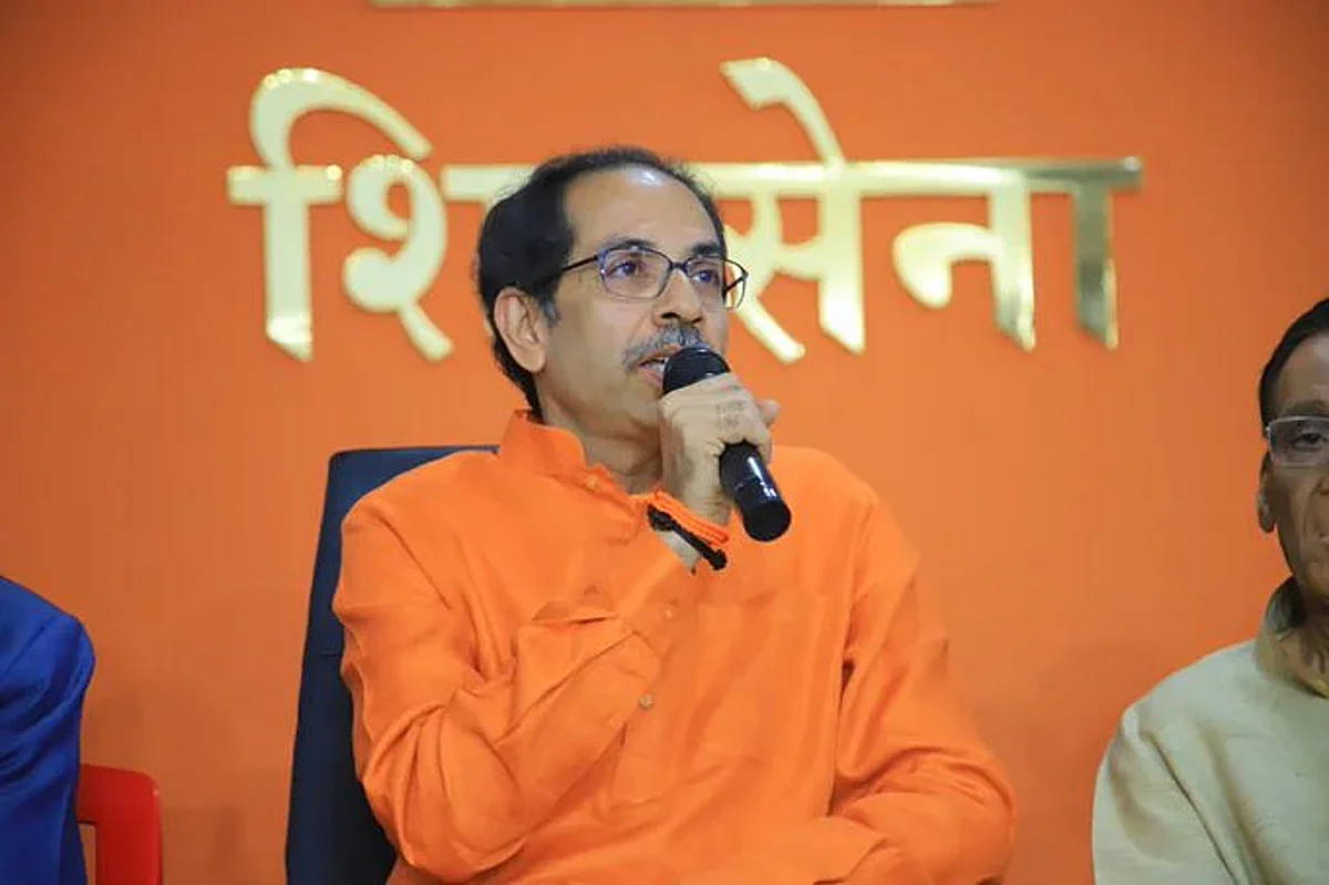 महाविकास आघाडी एकत्रच; उद्धव ठाकरे यांचे स्पष्टीकरण