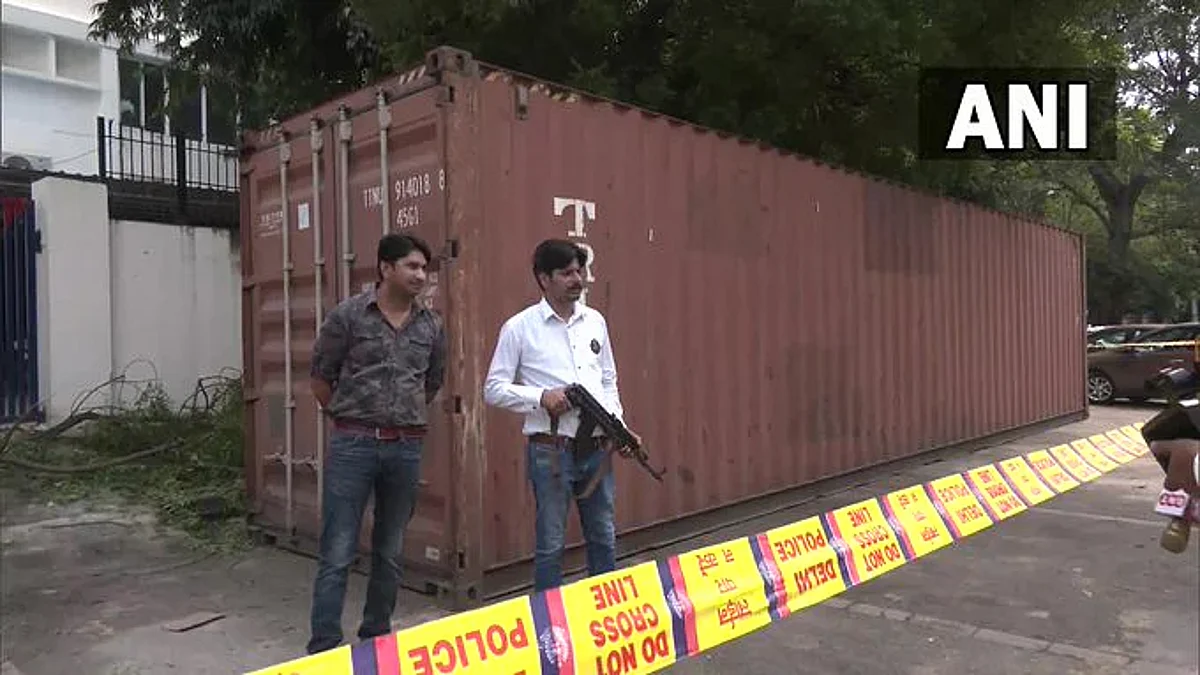 रायगड; 1725 कोटी रुपयांचे तब्बल 22 टन हेरॉईन जप्त, दिल्ली पोलिसांनी केली मोठी कारवाई