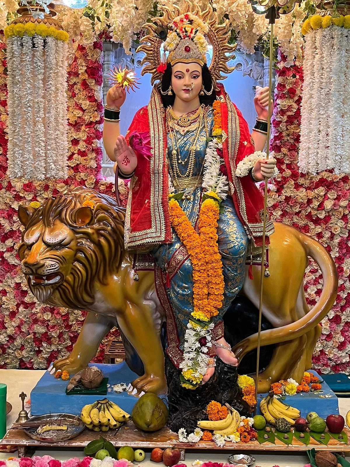 अंबिका सेवा मंडळाच्या दुर्गा सेवेचे ५० वे वर्ष