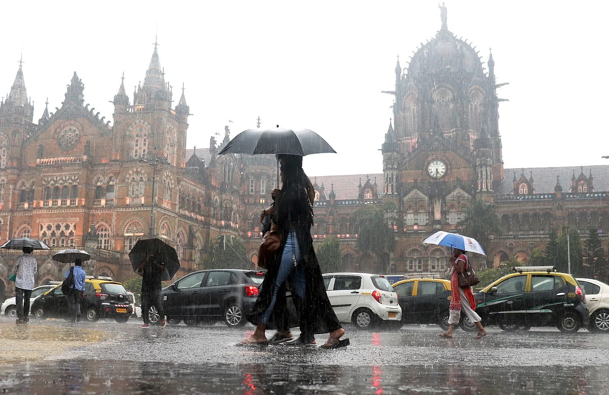 Rain Update : मुसळधार पावसाने मध्य रेल्वे विस्कळीत