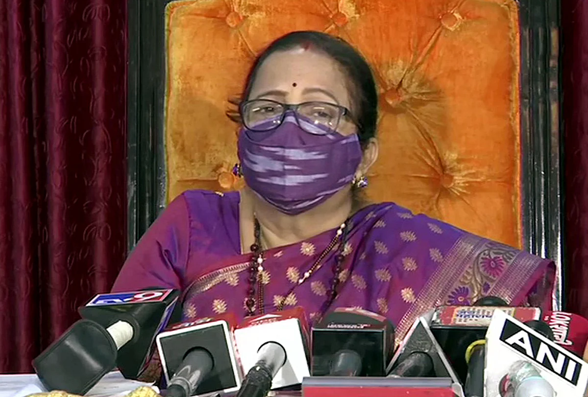 किशोरी पेडणेकरांचे भाजपाला जोरदार प्रत्युत्तर ; तुम्ही आकाशात असाल तर आम्ही तुम्हाला जमिनीवर आणू
