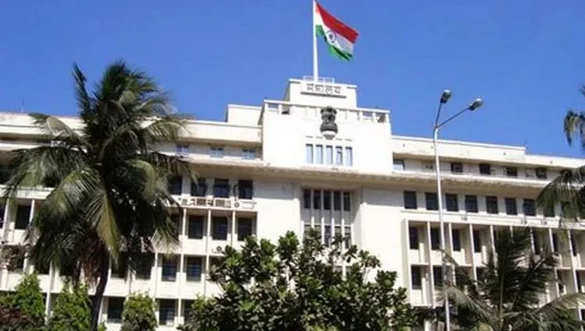 मंत्रालयातील विनयभंगप्रकरणी दोन अधिकारी निलंबित