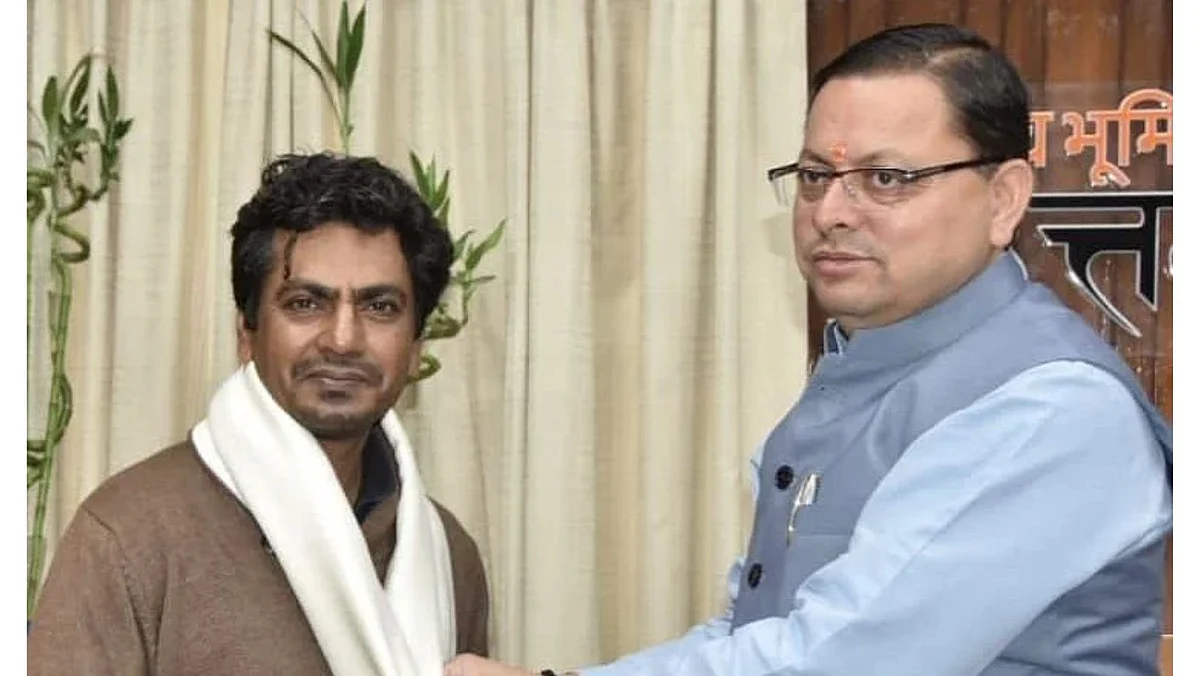 Nawazuddin Siddiqui: उत्तराखंडचे मुख्यमंत्री पुष्कर सिंह धामी यांनी नवाजुद्दीन सिद्दीकीचा सत्कार केला