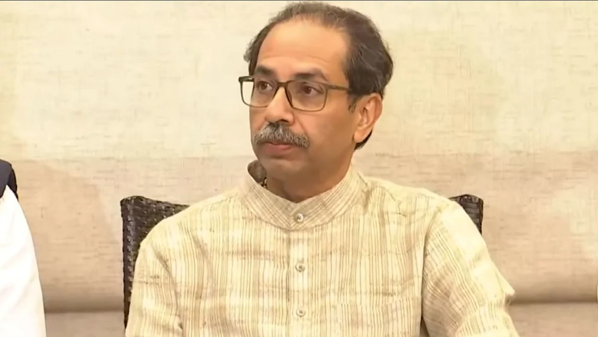 Uddhav Thackeray : नागपुरात येताच उद्धव ठाकरेंनी केली मुख्यमंत्र्यांच्या राजीनाम्याची मागणी; नेमकं काय म्हणाले?