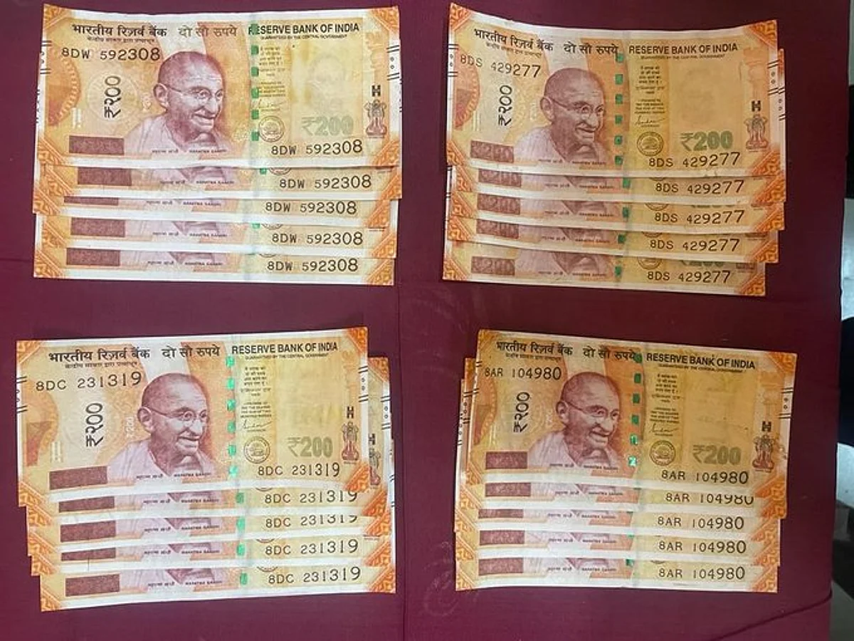 २०० रुपयांच्या बनावट नोटा जप्त; ३३ वर्षीय पेंटरला अटक