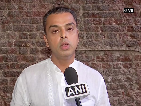 Mumbai: Congress leader Milind Deora acquitted in violation of model code of conduct on voting day of 2019 general elections - Vimarsana News