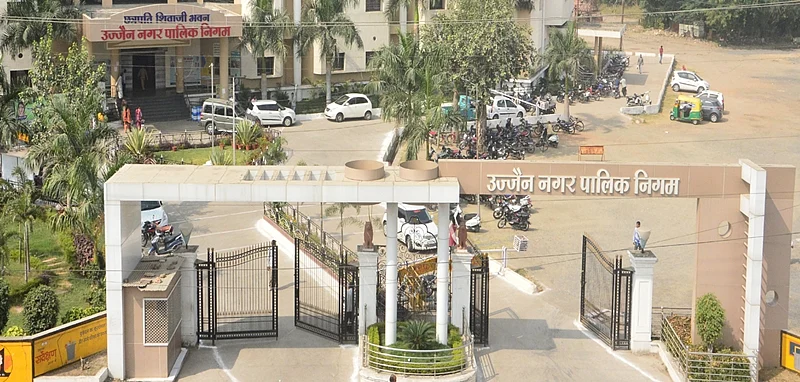 Ujjain: Smart City and UMC develop mobile app ‘firsthelp’, encroachments removed from vegetable...