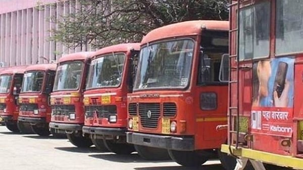 Mumbai: Amid MSRTC strike, ambulance ferrying over 20-25 students from Dahanu's tribal hamlets to their schools - Vimarsana News