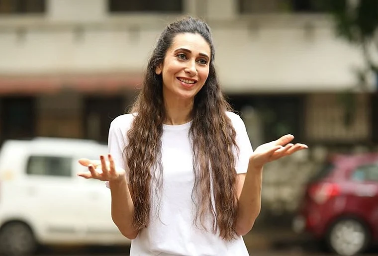 You have to be your biggest strength: Karisma Kapoor's important message to all single moms
