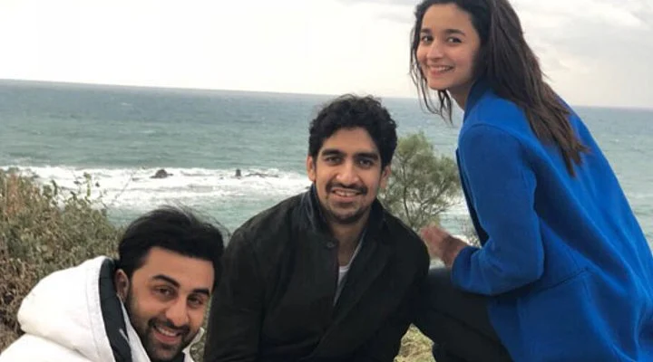 7 years of 'Brahmastra' announcement: Tweeple take hilarious jibe at makers of Ranbir Kapoor...