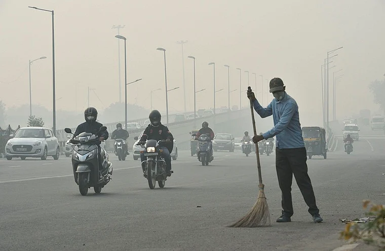 Delhi's air pollution not just affecting health, but also toxic for economy facing a slowdown