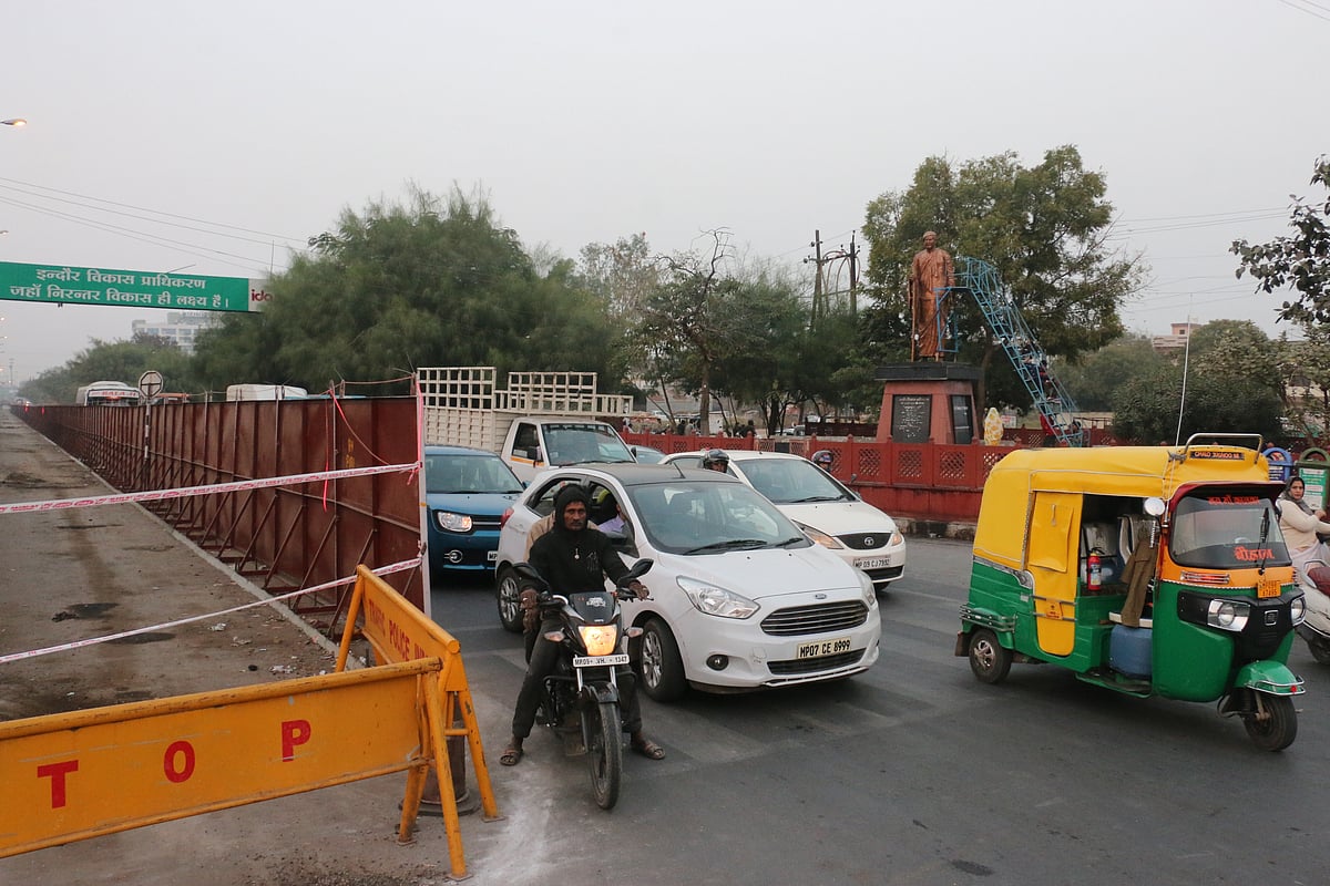Mhow-Mandleshwar road to be closed for a week - Vimarsana News