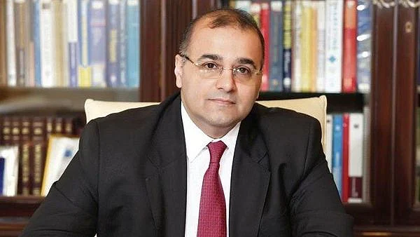 DHFL ex-promoter Wadhawan writes to regulators, PMO; alleges 63 Moons hampering co's resolution...