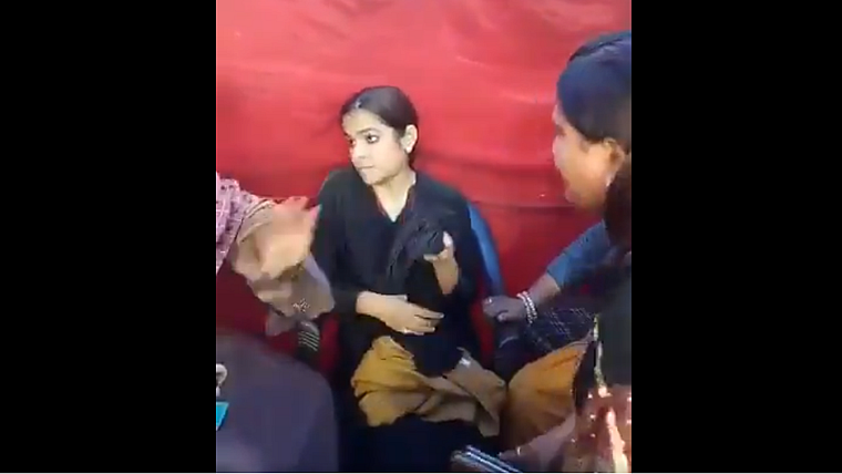 Meet Modi fan Gunja Kapoor - the woman detained after wearing a burqa to Shaheen Bagh, filming...
