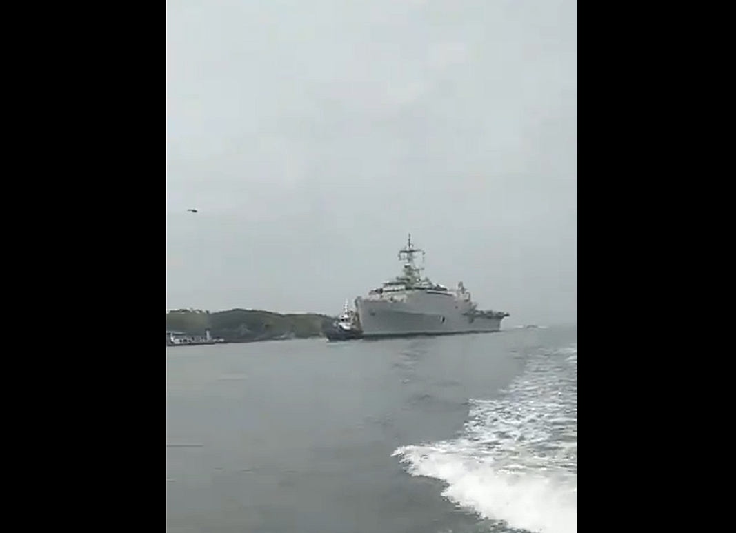 Watch: First glimpses of INS Jalashwa with Indians stranded in the Maldives entering Kochi Harbour