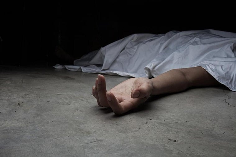 Madhya Pradesh: Man on board Prayagraj Express dies in sleep - Vimarsana News