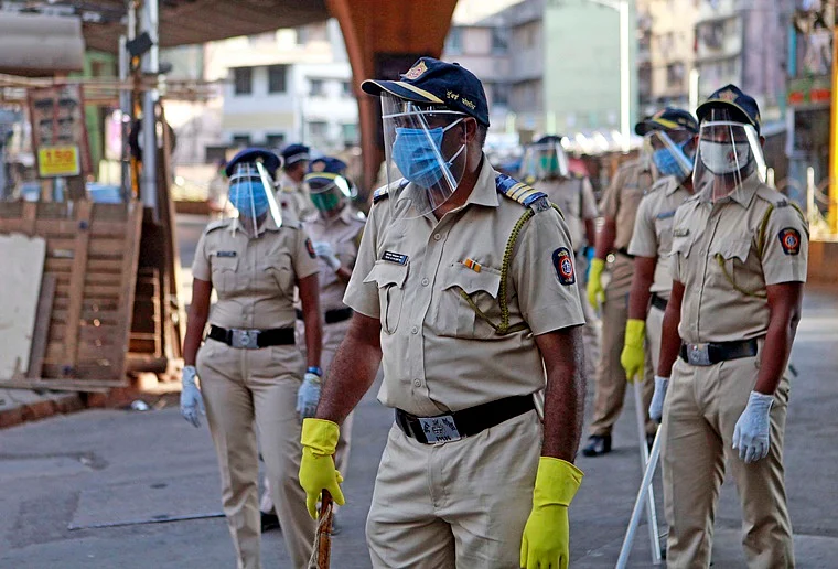 Kunal Kamra, Sonam Kapoor, Priyanka Chaturvedi appeal for masks for Mumbai Police: Here's how one...