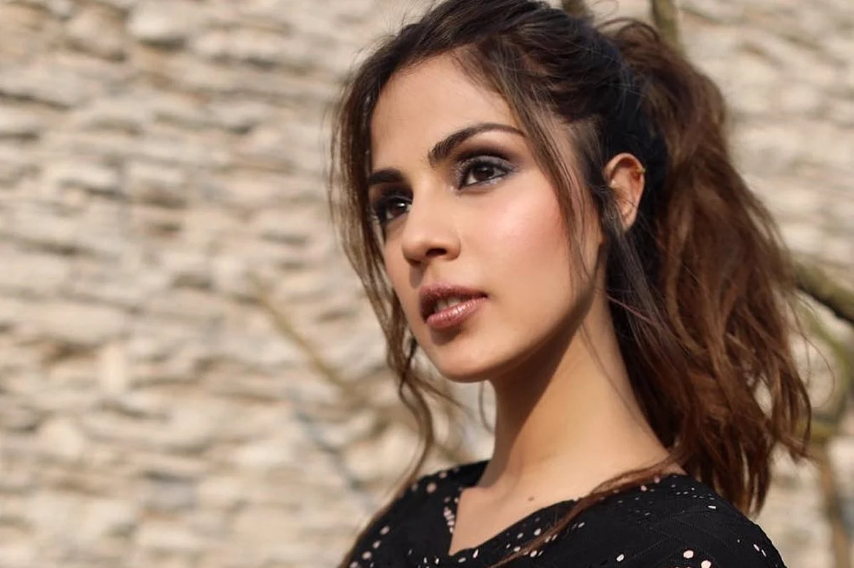 ED seeks details of Bihar FIR, Rhea Chakraborty's bank transactions, to check for money laundering